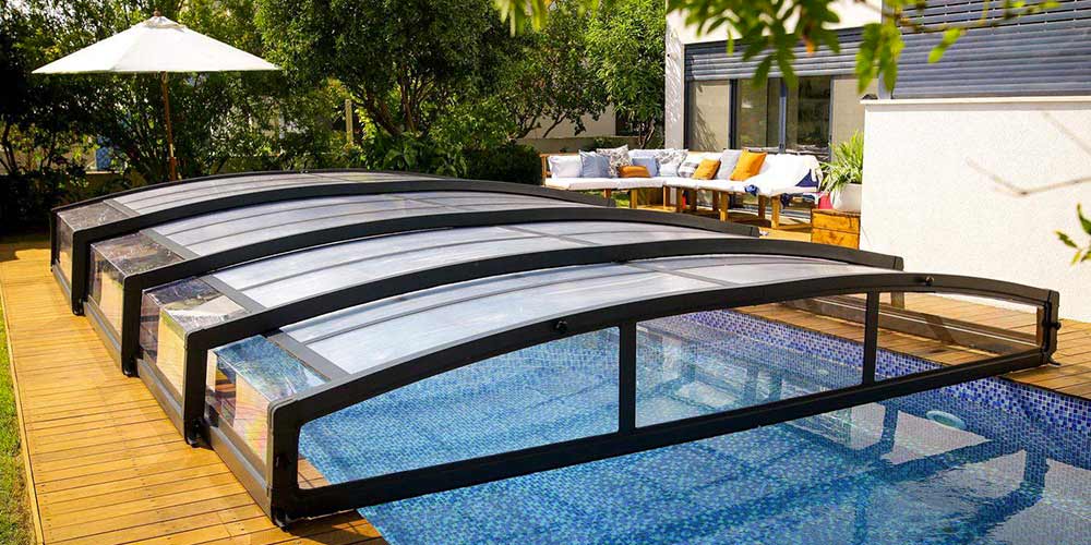 Copertura Per Piscina Telescopica: Cos’è, Vantaggi E Quanto Costa